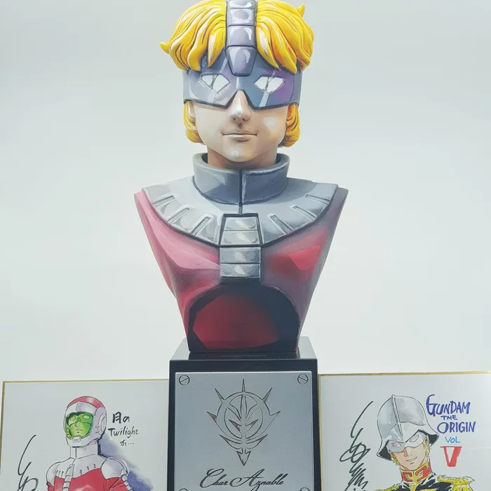 Char Aznable Custom Bust · Saudi Mecha Robot