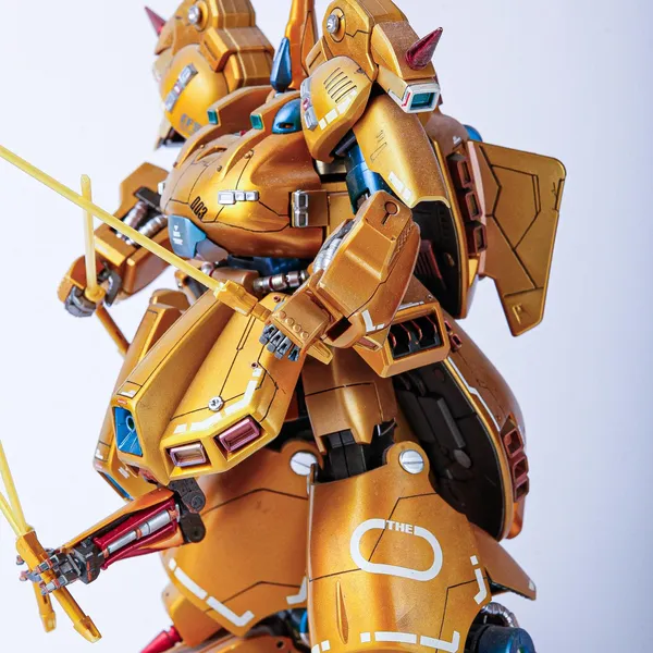 The O · Saudi Mecha Robot